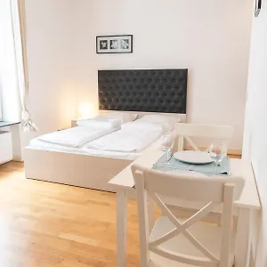  Apartment Charming Frankfurt Germany